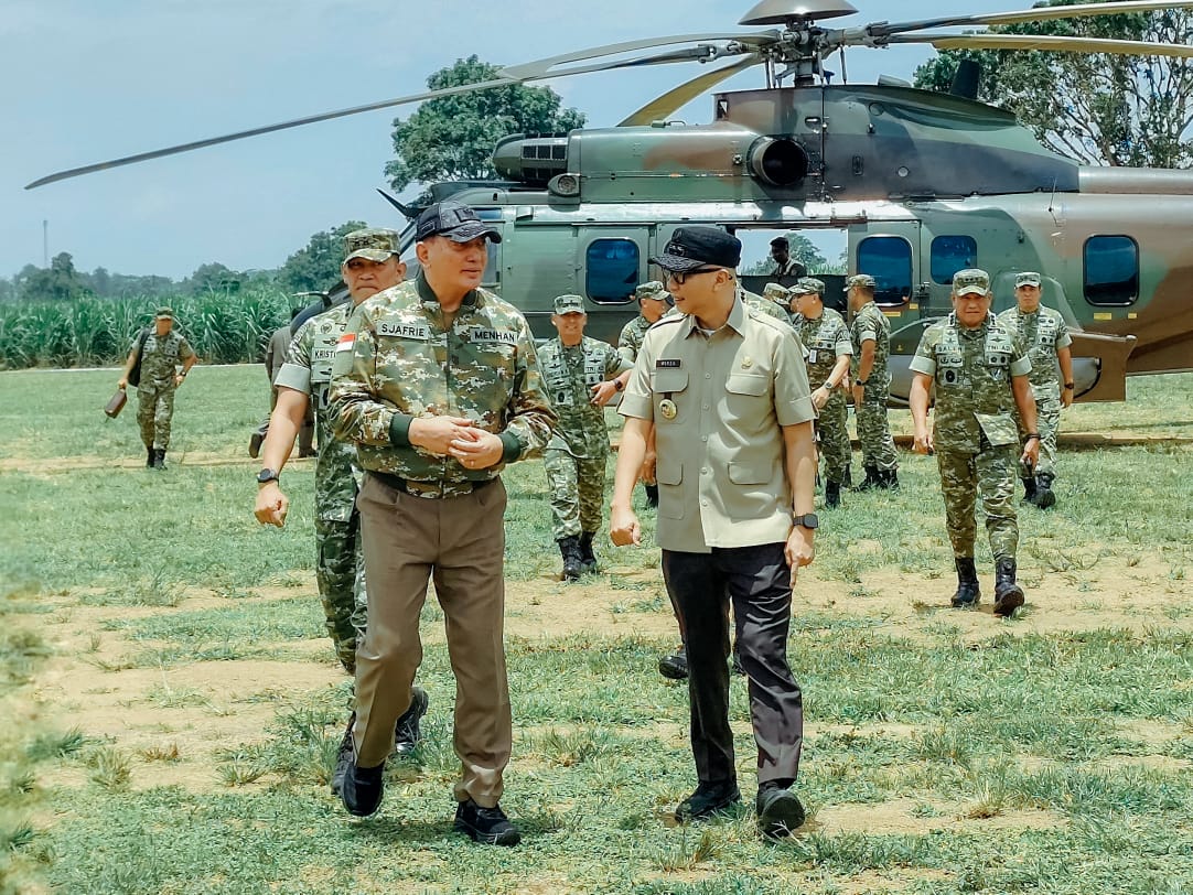 Gubernur Lampung Dampingi Menhan RI Tinjau Fasilitas Markas Batalyon Infanteri TP-848 Satya Pandya Cakti Anak Tuha